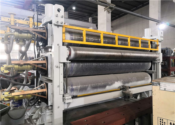 Il CE ha certificato 650m/Min Three Roll Calender Machine